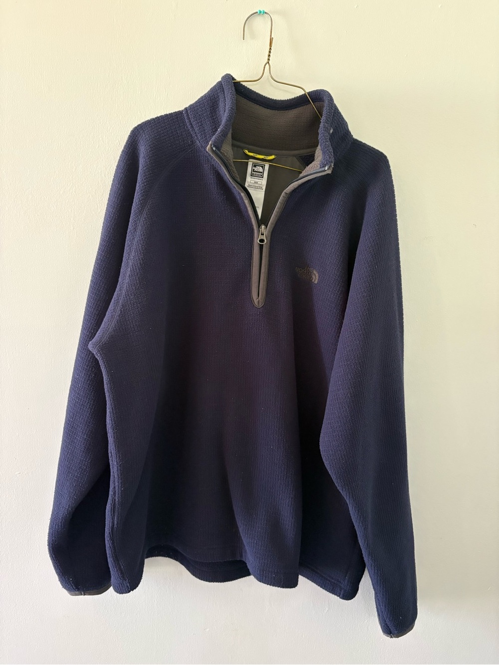 The North Face Men's Navy Half-Zip unique knit texture Pullover